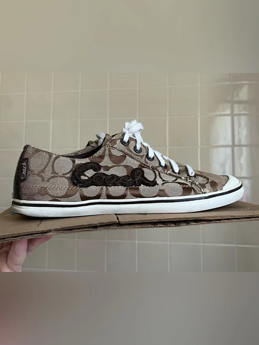 Coach 9B vintage brown signature sneakers